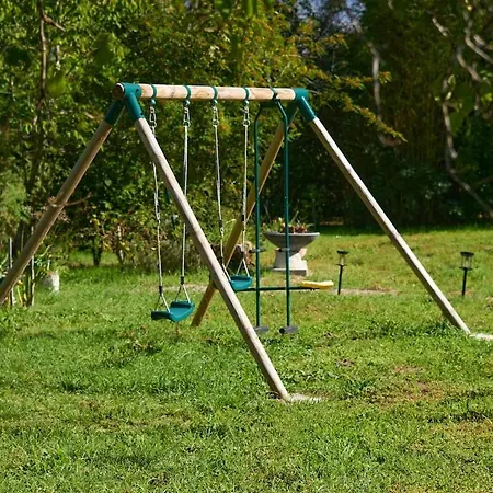 Дом отдыха Chateau Belvedere - Swimming Pool, Vineyard & Countryside