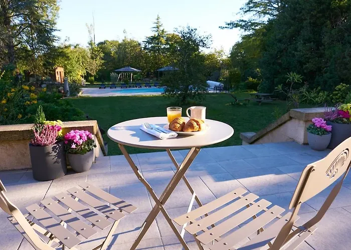 펜션 Chateau Belvedere - Swimming Pool, Vineyard & Countryside Périssac