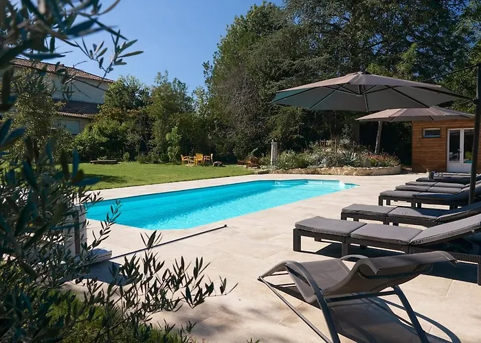 펜션 Chateau Belvedere - Swimming Pool, Vineyard & Countryside Périssac